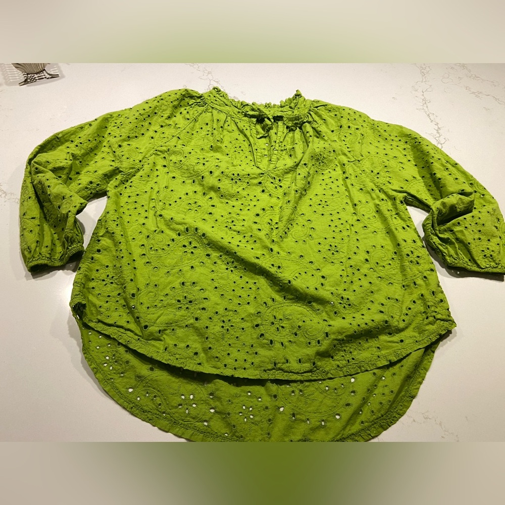 Meo Meli EUC eyelet 💯 cotton mandarin collar shirt
